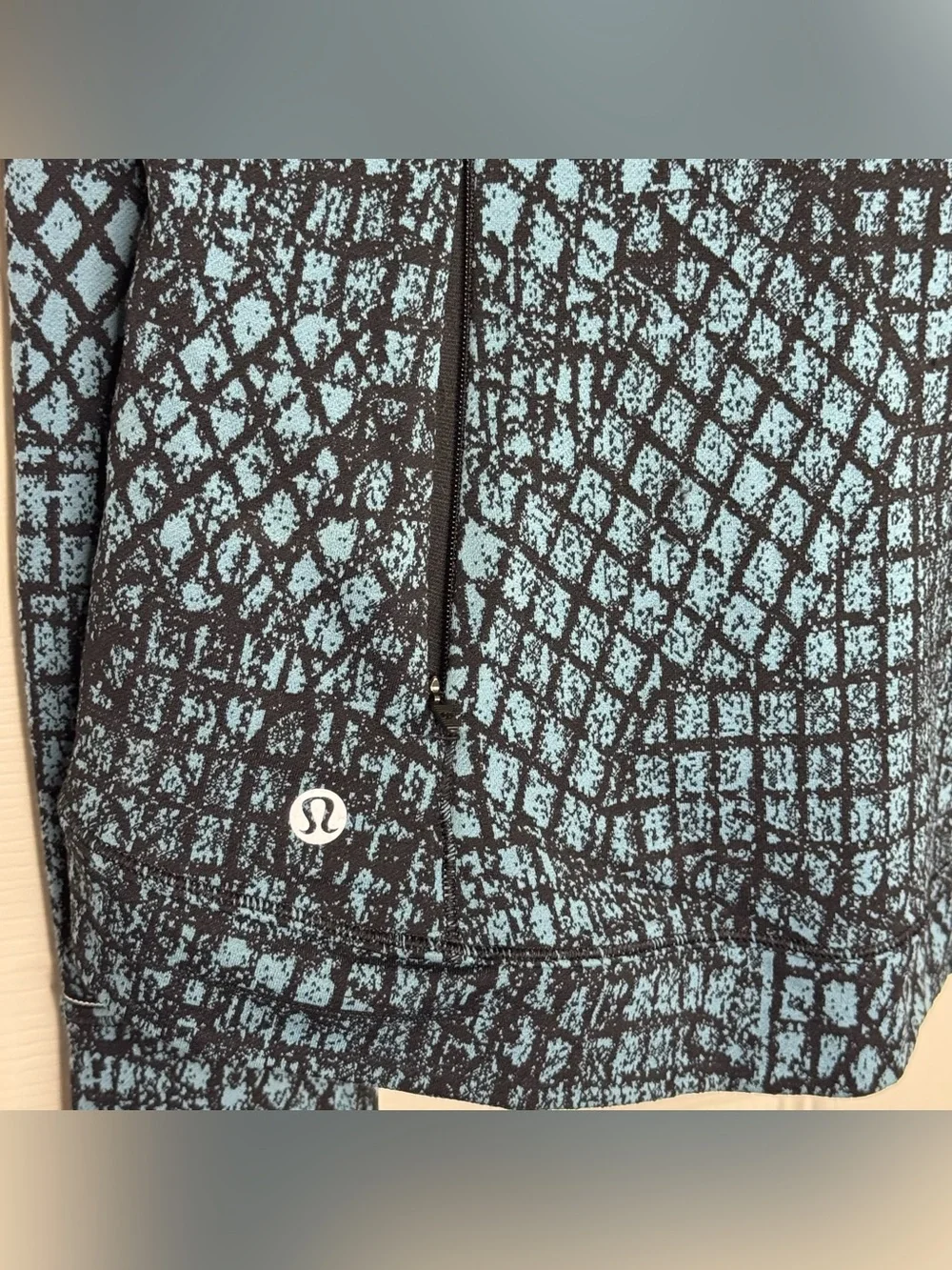 Lululemon Close to Crossing Long Sleeve Jacquard Size M